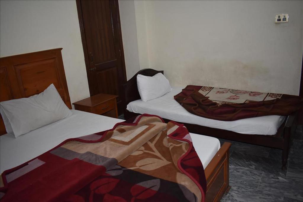 Hotel Al Hamrah Исламабад Екстериор снимка